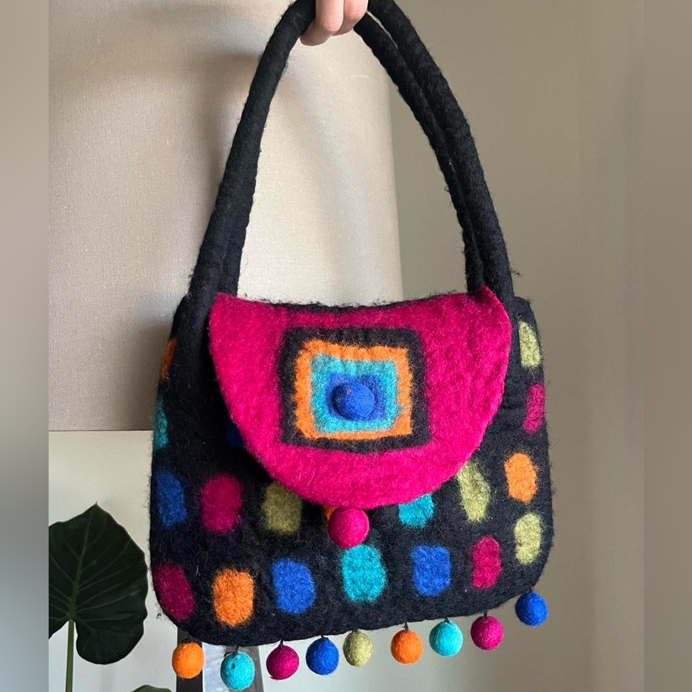 Vintage 90s funky rising tide 100% wool shoulder bag